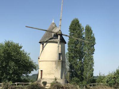Moulin A Vent Le Champ Du Trail Villa Saint-Cyr-des-Gats Luaran gambar