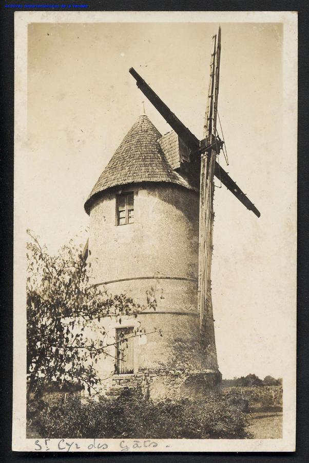 Moulin A Vent Le Champ Du Trail Villa Saint-Cyr-des-Gats Luaran gambar